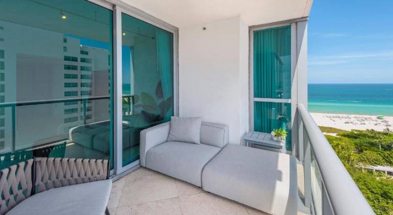 Rental apartment with jacuzzi | Close to Miami Beach Botanical Garden — photo 5