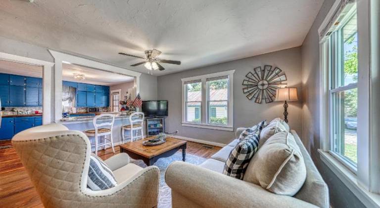 Charming vacation home | Pets allowed in Fredericksburg, TX