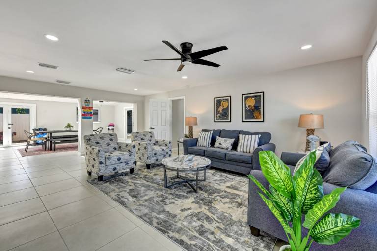 Child-friendly pleasant vacation home with terrace, BBQ & private pool | Next to the beach | Pet-friendly — photo 3
