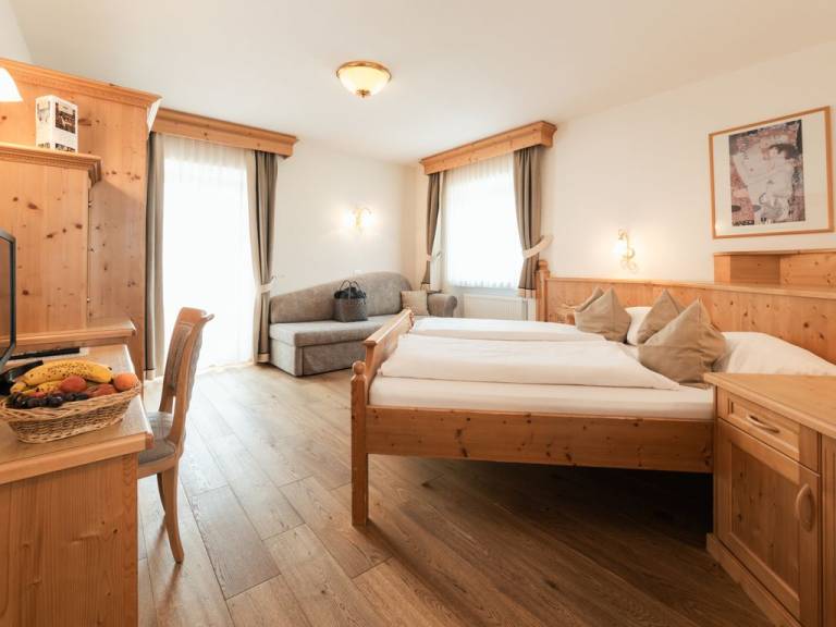 Ferienwohnung in Sankt Kassian, Stern für max. 3 Personen Ferienwohnung in Sankt Kassian, Stern für max. 3 Personen