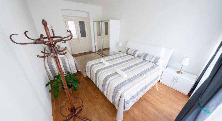 Holiday apartment with 3 rooms for 8 persons in Prague