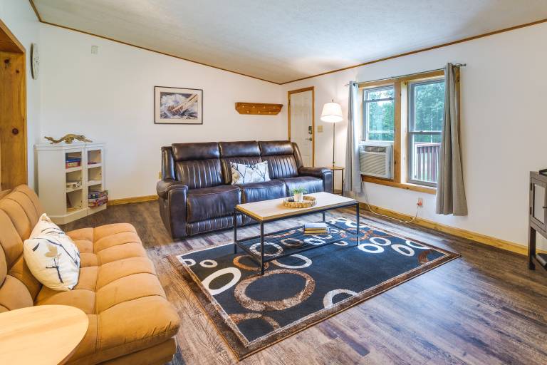 Charming Watkins Glen Home w/ Deck & Yard! — photo 4