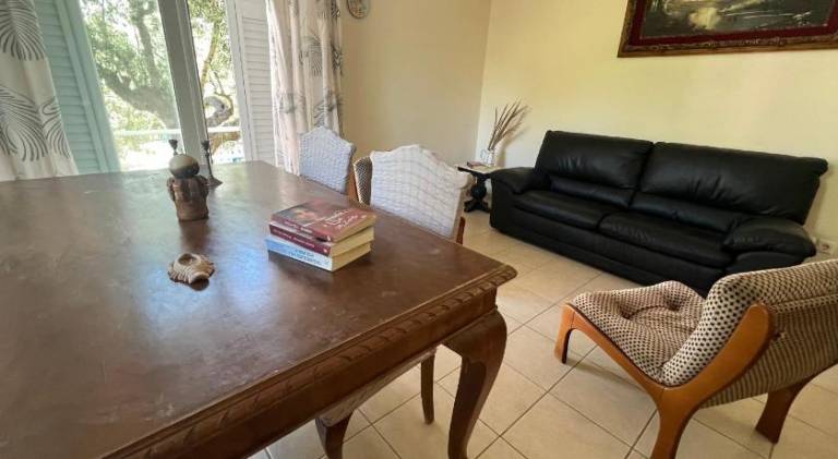 Rental apartment with patio & yard in Kefalonia