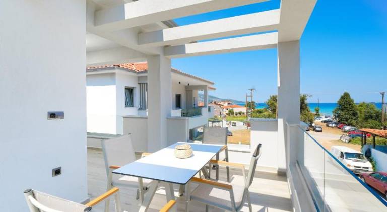 Lovely serviced apartment with terrace | Close to the beach | Pets allowed — photo 3