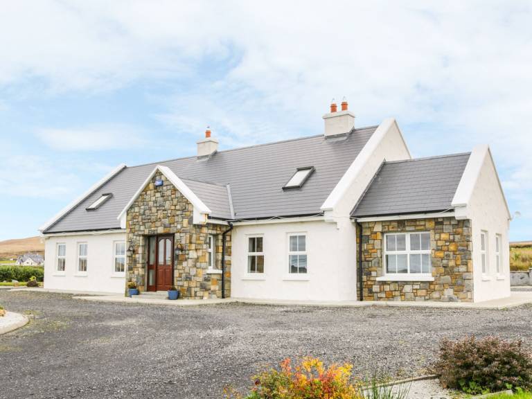 Cottage Pollagarraun