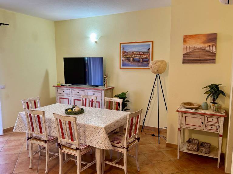 Villa 'Luna with Shared Pool', Mountain View, Wi-Fi and Air Conditioning — photo 4