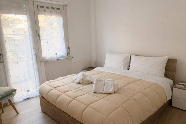 Fully equipped wonderful apartment with jacuzzi & terrace | Next to the beach | Pets allowed — photo 4