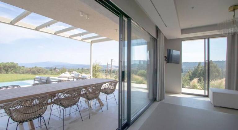 Villa with garden, grill & private pool — photo 4