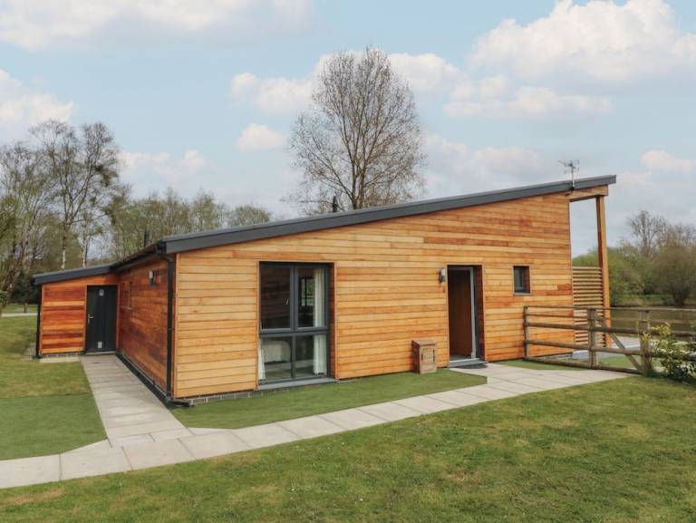 Cabin  Dolton