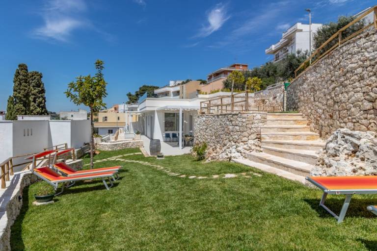 Villa with yard, private pool & BBQ | Nature view — photo 3