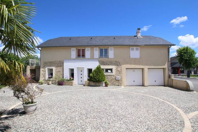 House  Serres-Castet