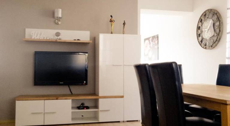 Apartment with 2 rooms for 6 persons — photo 3