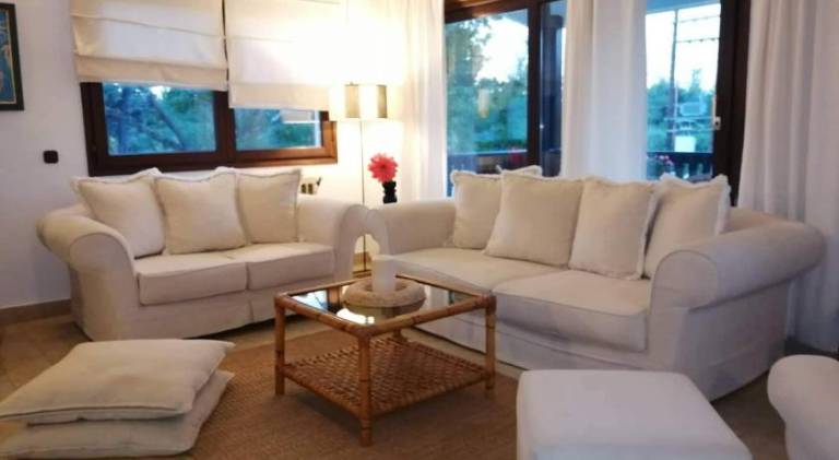 Fully equipped villa with patio, barbecue & garden | Next to the beach | Suitable for remote work | Pets allowed in Sithonia