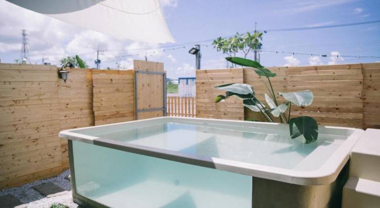 Wonderful villa with BBQ, private pool & patio | Dogs allowed in Hengchun