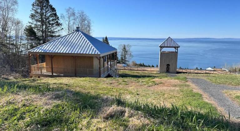 Chalet with pool | Dogs allowed in La Malbaie, QC