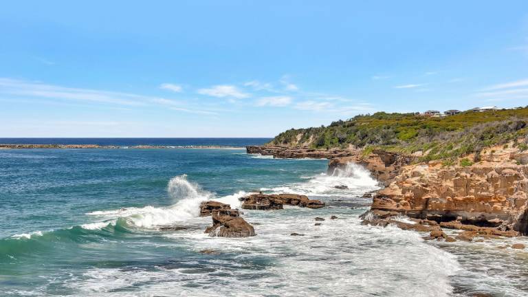 Villa Caves Beach