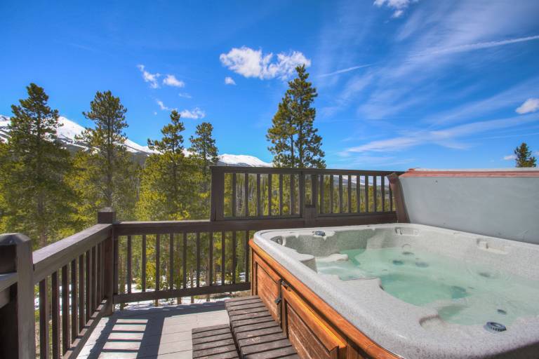 Breckenridge Home Hot Tub 4 Kings Sleeps 16 7 Bedrooms Pets Views in Breckenridge, CO