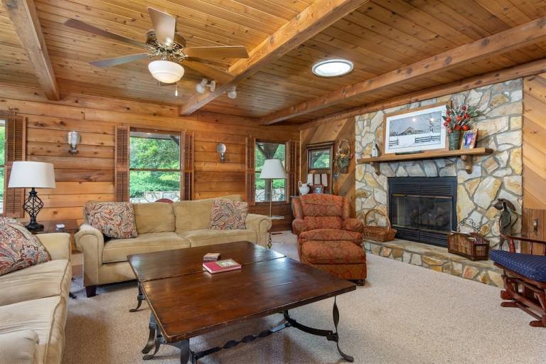 House Lake Lure