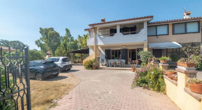 Villa La Dolce Teodoro - Spacious Family Villa Near Beaches & Center in San Teodoro