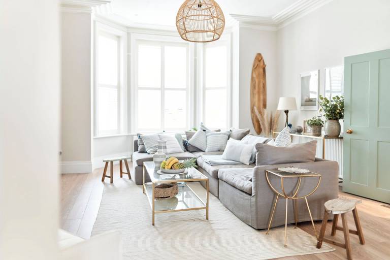 Holiday apartment with yard & terrace in Bournemouth