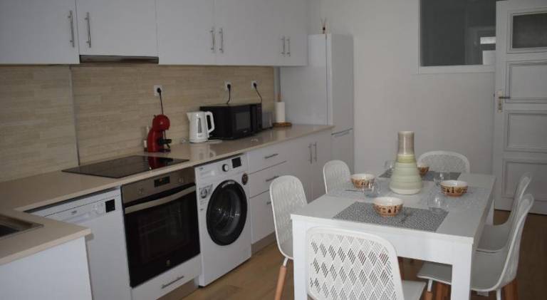 Apartment | Near Monastery of Santa Cruz — photo 3