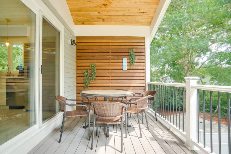 Walk to Beaches: Pet-Friendly Cape Cod Home! — photo 3
