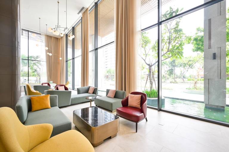 Pleasant serviced apartment with patio, pool & garden | Suitable for remote work | Dogs allowed — photo 3