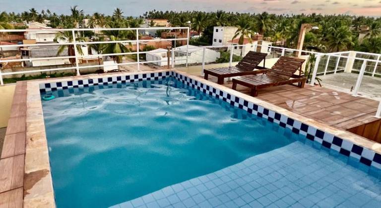 Apartment with pool & hot tub — photo 2
