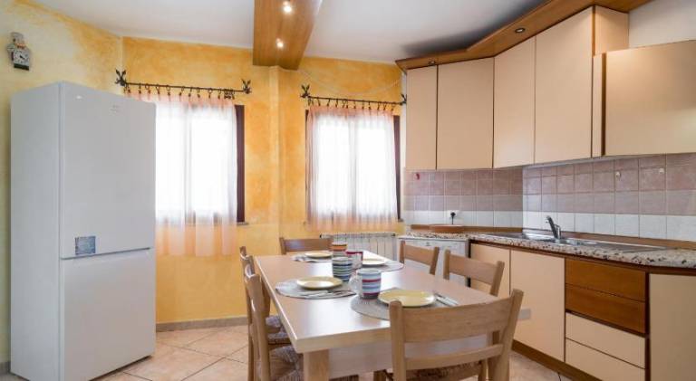 Villa with BBQ, terrace & yard — photo 5