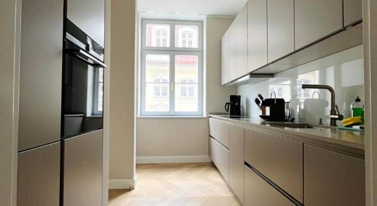 Luxury Home / 3-Raum-Suite an der Frauenkirche / 6 — photo 2