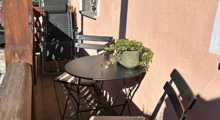 Fully equipped beautiful rental apartment with garden, barbeque & patio | Suitable for remote work | Dogs allowed — photo 5