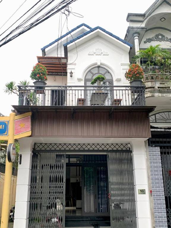 House with yard, terrace & barbeque | Near Imperial City in Hue