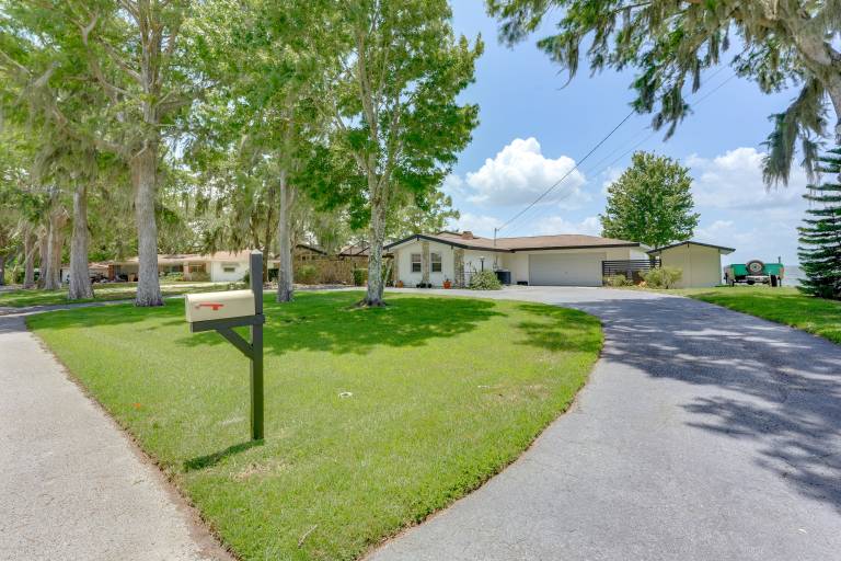 Family Home w/ Stunning Water Views in Tavares! — photo 4