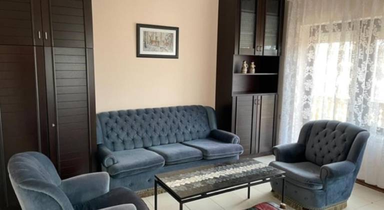Piroska Apartment — photo 2