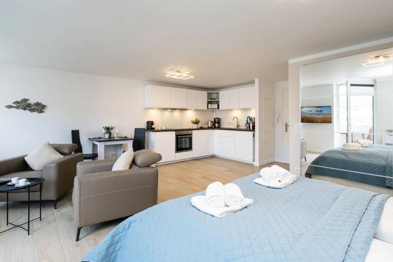 Modernes App. mit Meerblick, Westbalkon, WLAN. Haustiere erlaubt. in Sylt