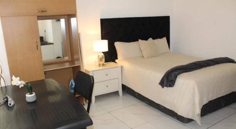 Self catering rooms Florida