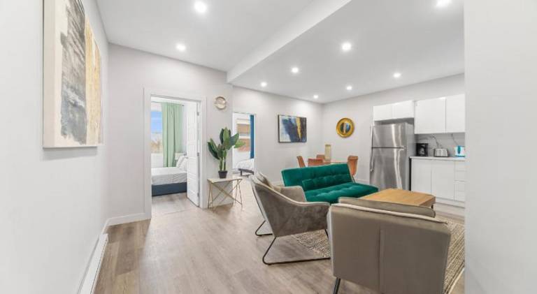 Apartment with terrace — photo 4