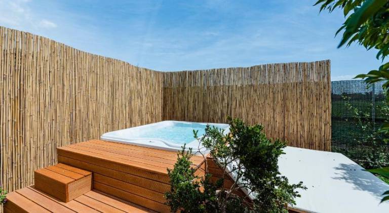 Big villa with hot tub | Pet-friendly — photo 5