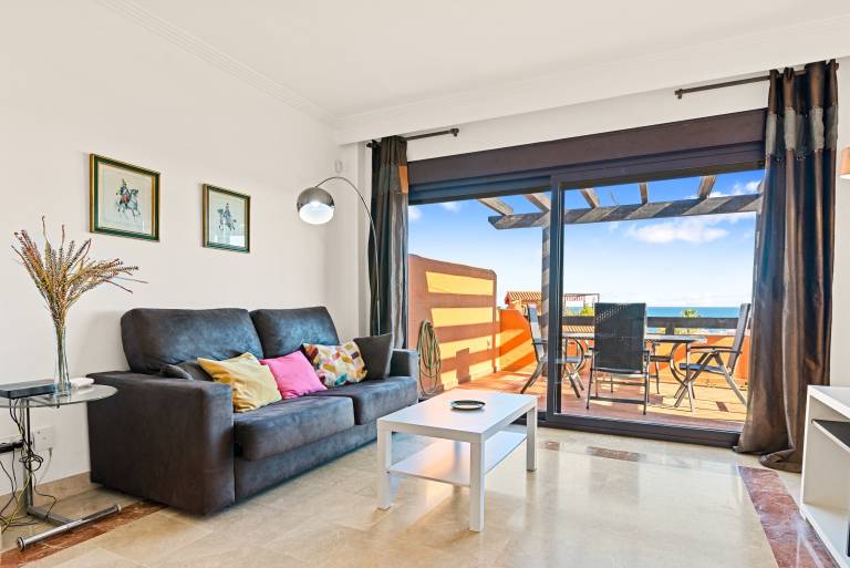 Apartment 'Ático De Lujo Con Vistas Al Mar' with Sea View, Wi-Fi and Air Conditioning — photo 3