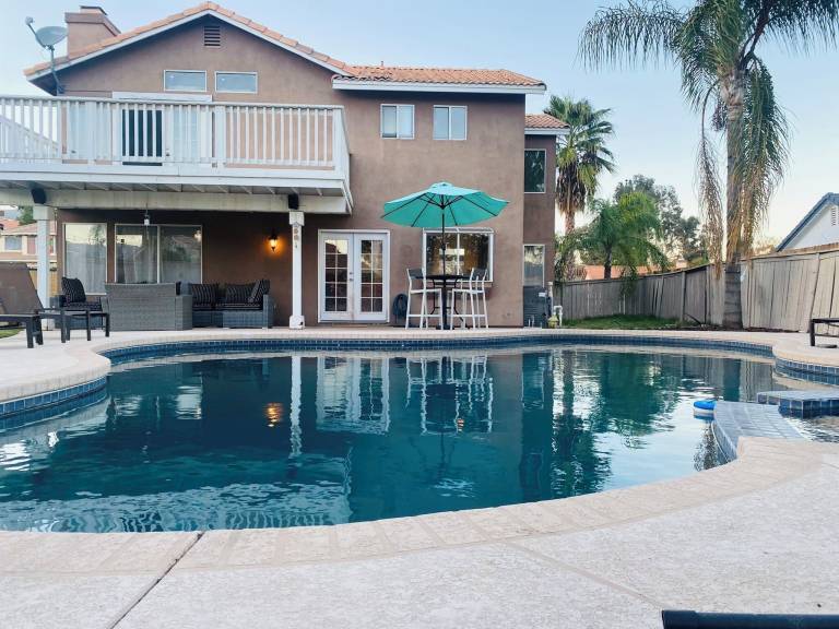 House Lake Elsinore
