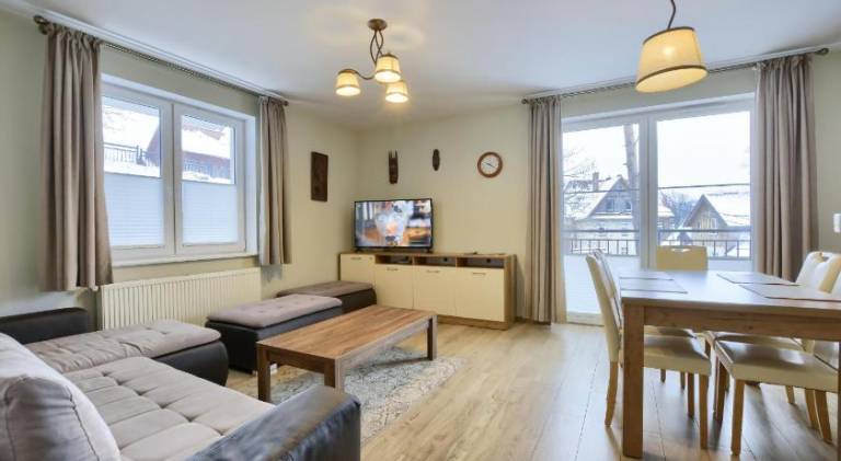 Holiday apartment with patio — photo 2