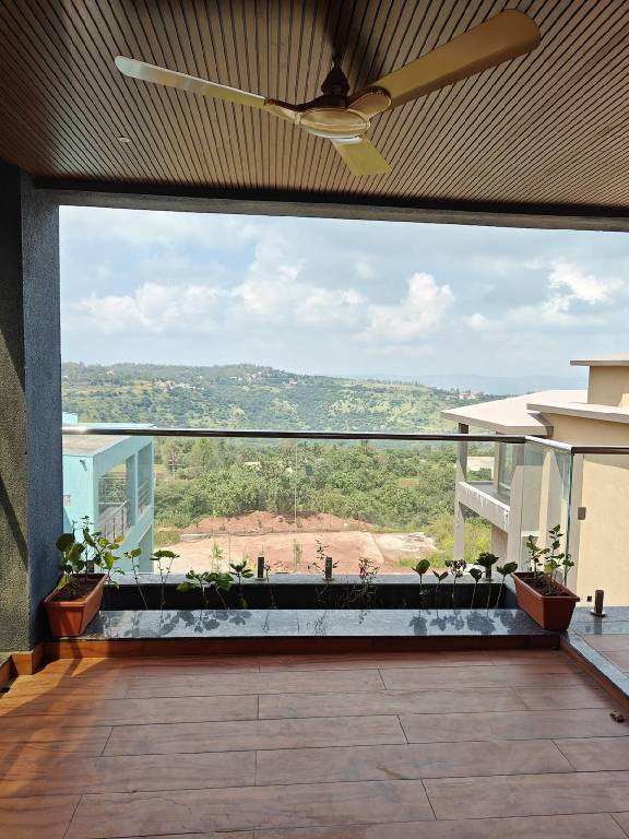 House with 4 rooms for 15 persons in Jaoli