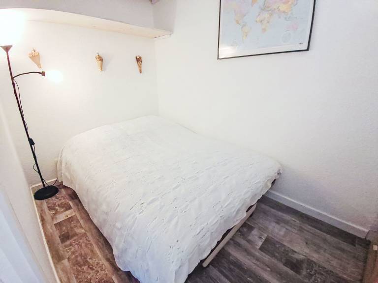 Apartment with terrace & yard | Beach nearby | Pet-friendly — photo 5