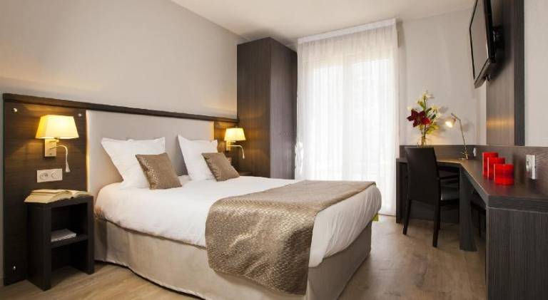 Serviced apartment for 127 persons — photo 2