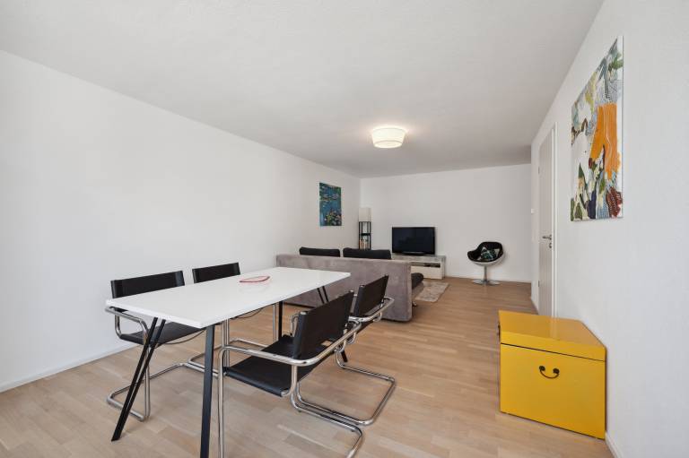 Rental apartment with garden | City view — photo 2