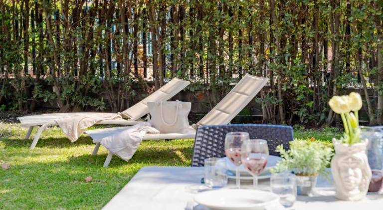Vacation home with terrace, grill & garden in Riposto