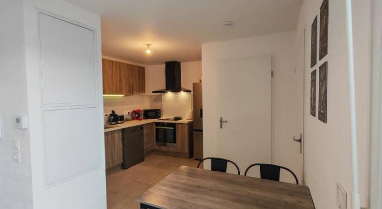 Rental apartment with terrace — photo 3