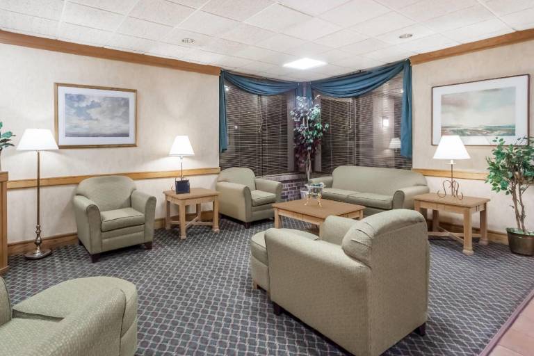 Days Inn by Wyndham Seguin TX — photo 3