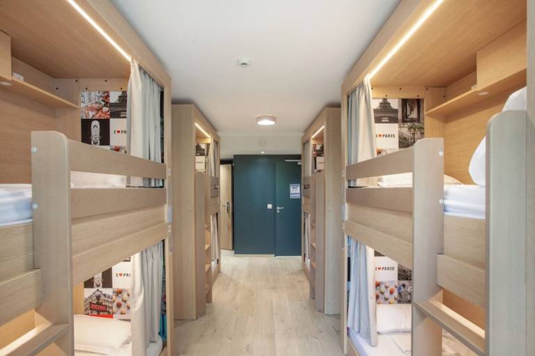 Hostel Paris