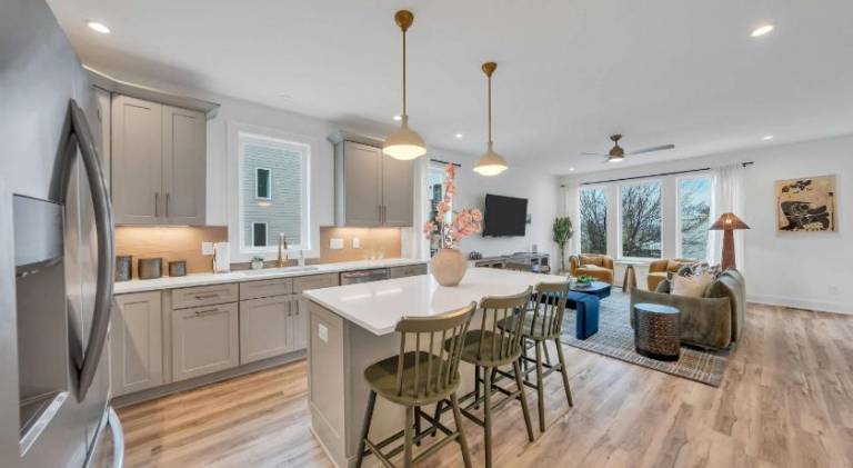 Rooftop Nights in Nashville - 3BR - Office — photo 3